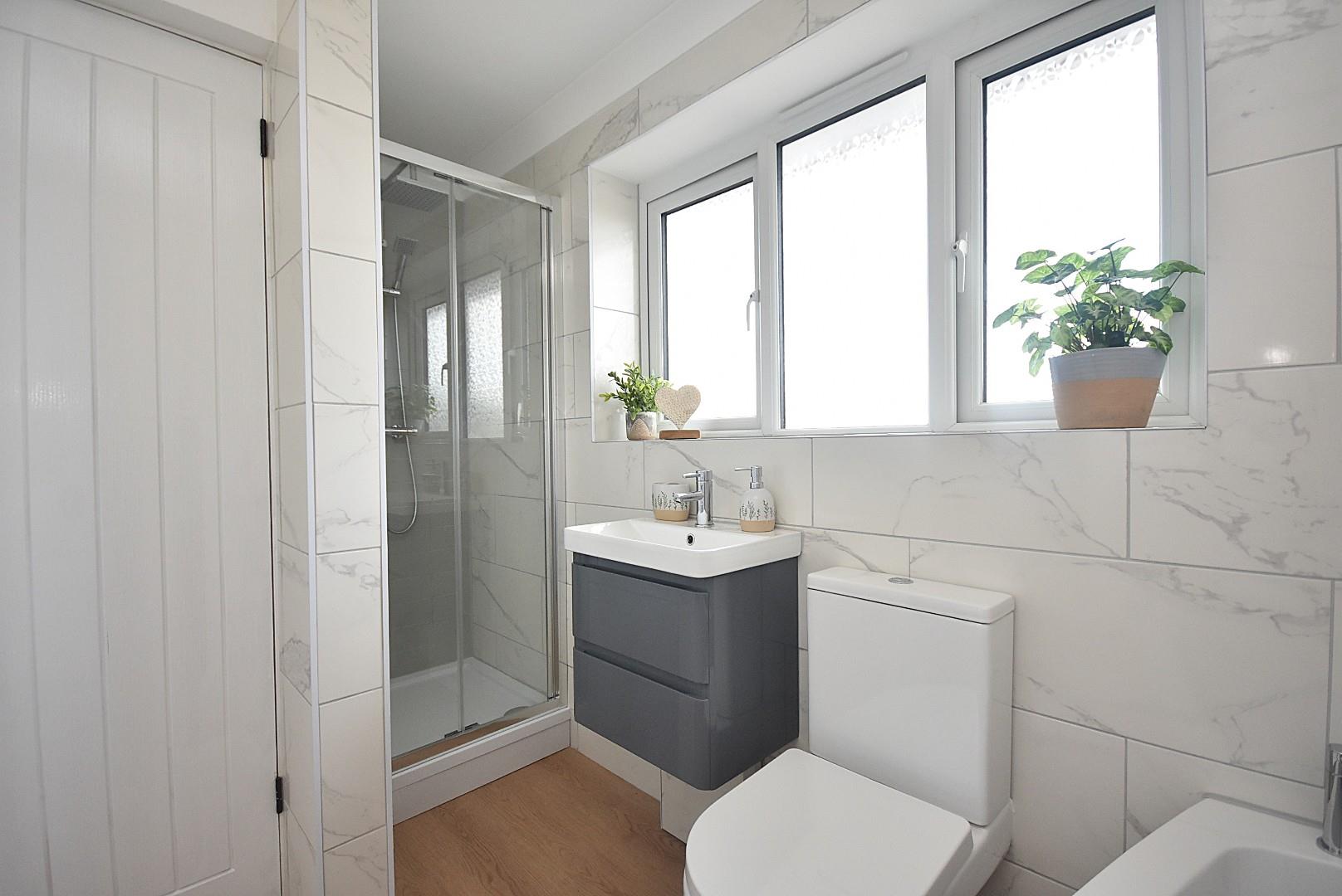 34 Castle Avenue, Penarth, CF64 3QS